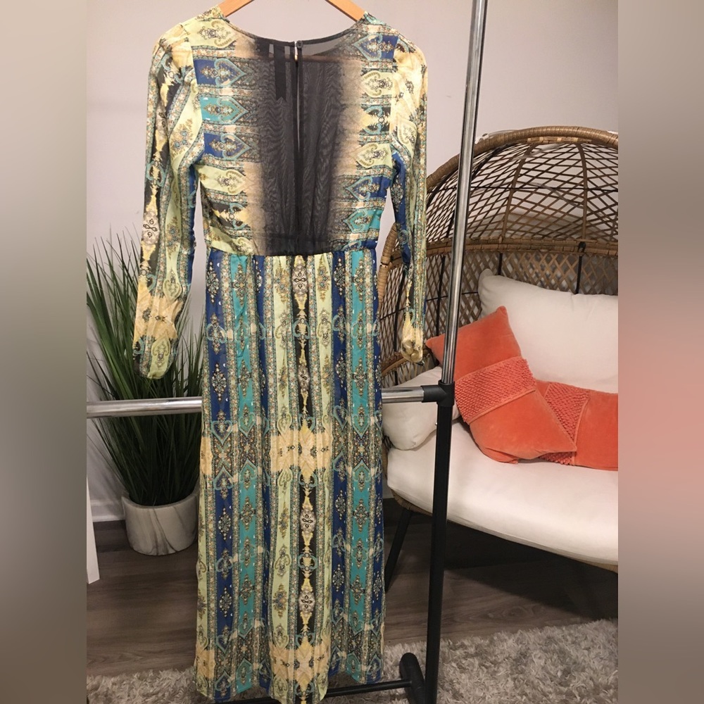 Dress - Picture 3 of 3